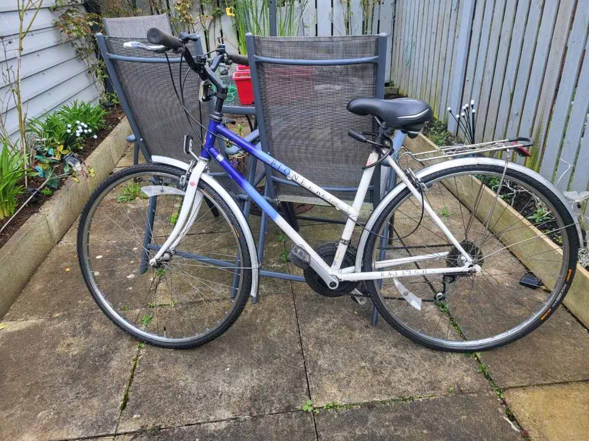 Ladies Raleigh Bycicle - Image 1