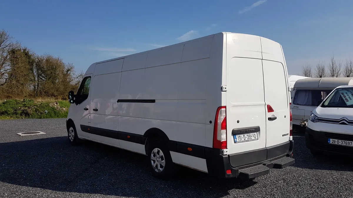 Renault Master 2019 ELWB 110KM VAT INVOICE - Image 4