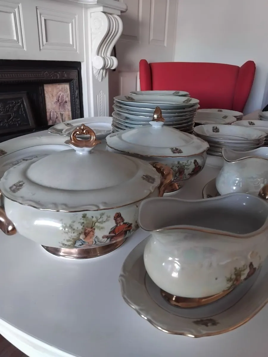 78 item Chodzież porcelain and tea set (not pots) - Image 1