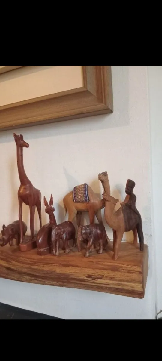 vintage hand carved besmo kenya wood animals x8 - Image 1