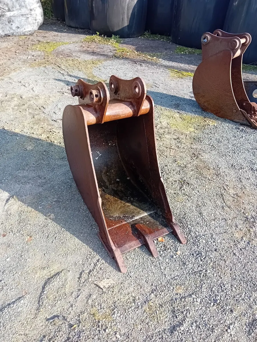 Ex60 buckets - Image 1