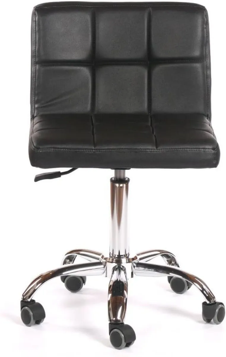 Diva Hairdressing Beauty Manicure Nail Technician - Image 2