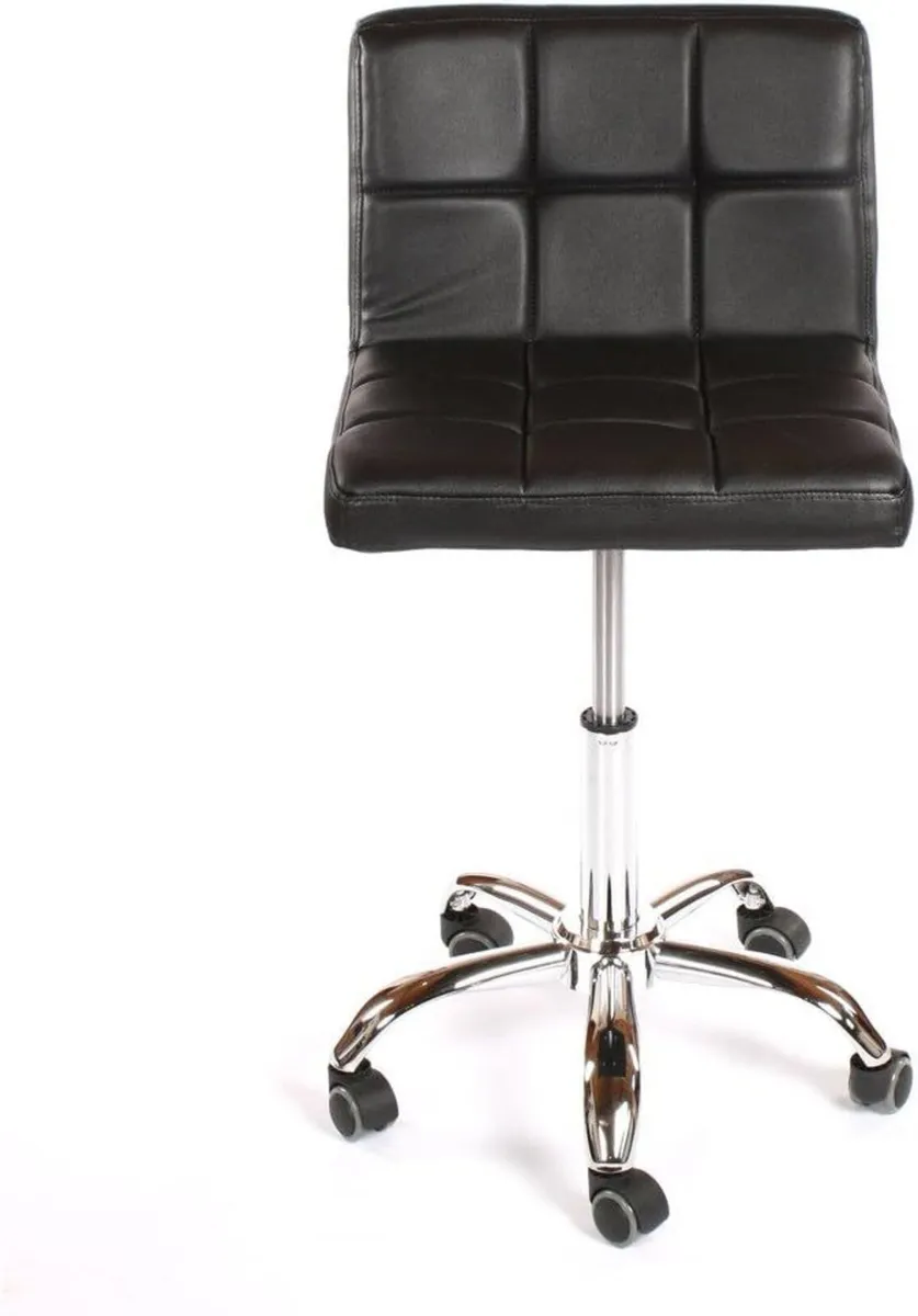 Diva Hairdressing Beauty Manicure Nail Technician - Image 3