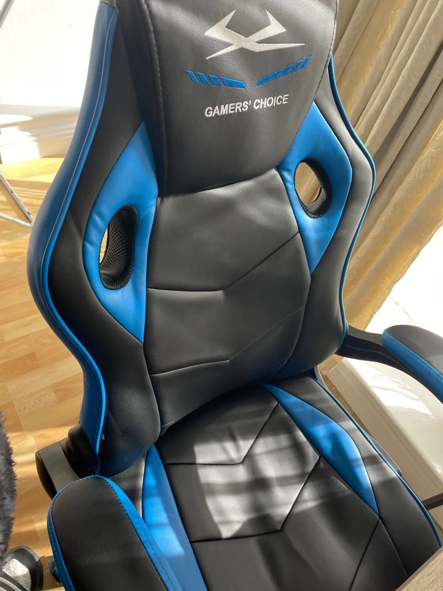 Gaming/office table and chair - Image 2