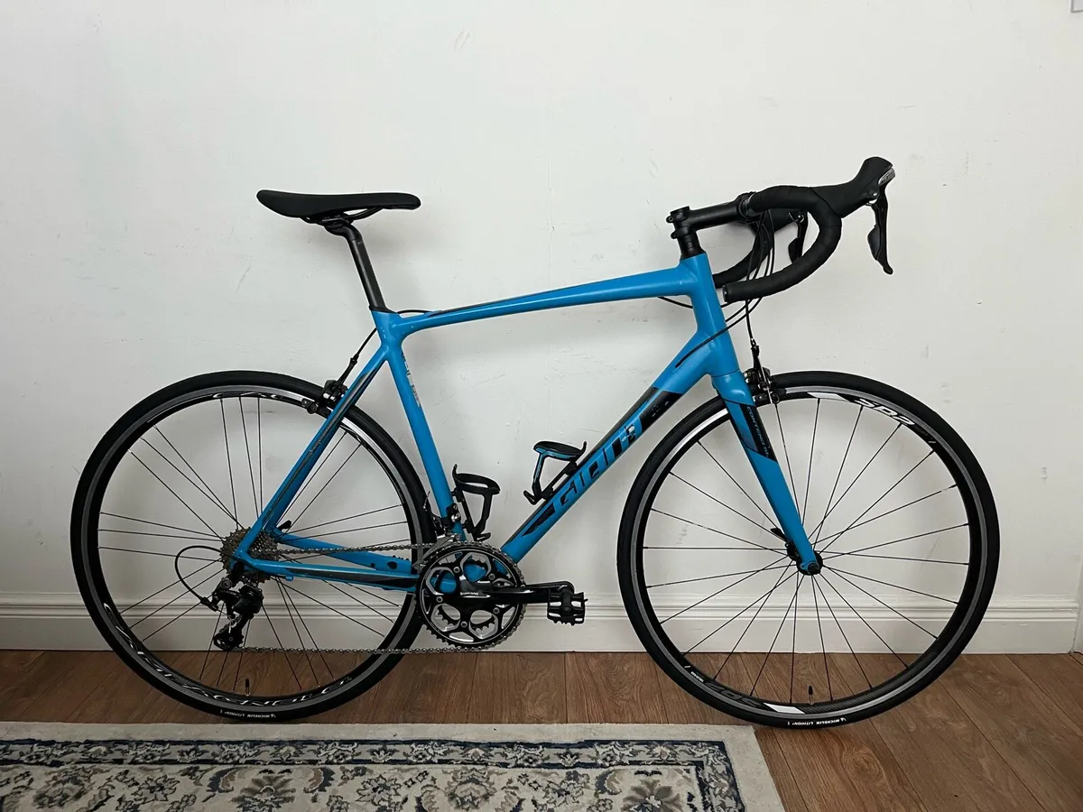 Giant Contend Road Bike (L) 105 - Image 1