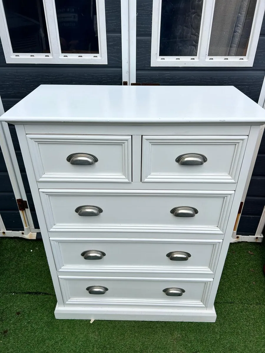 White chest of drawers - Image 2