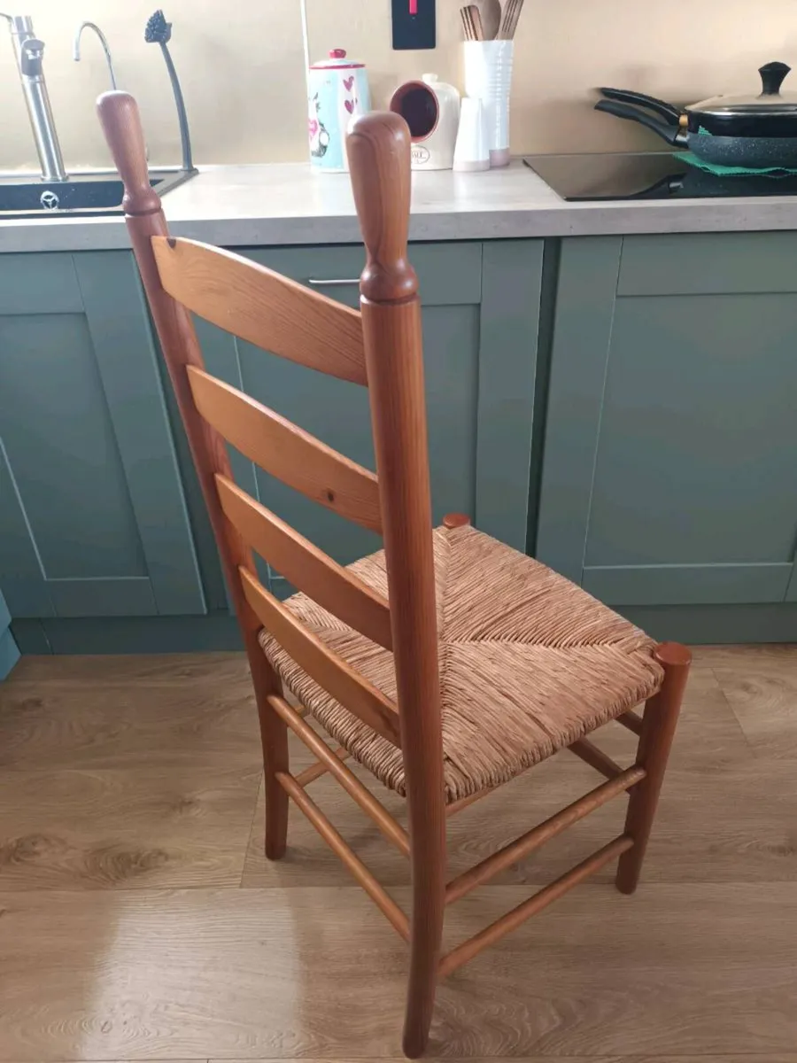 Farmhouse style chairs - Image 4