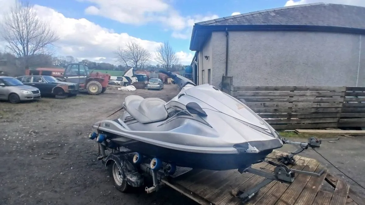 Yamaha waverunner jetski - Image 4