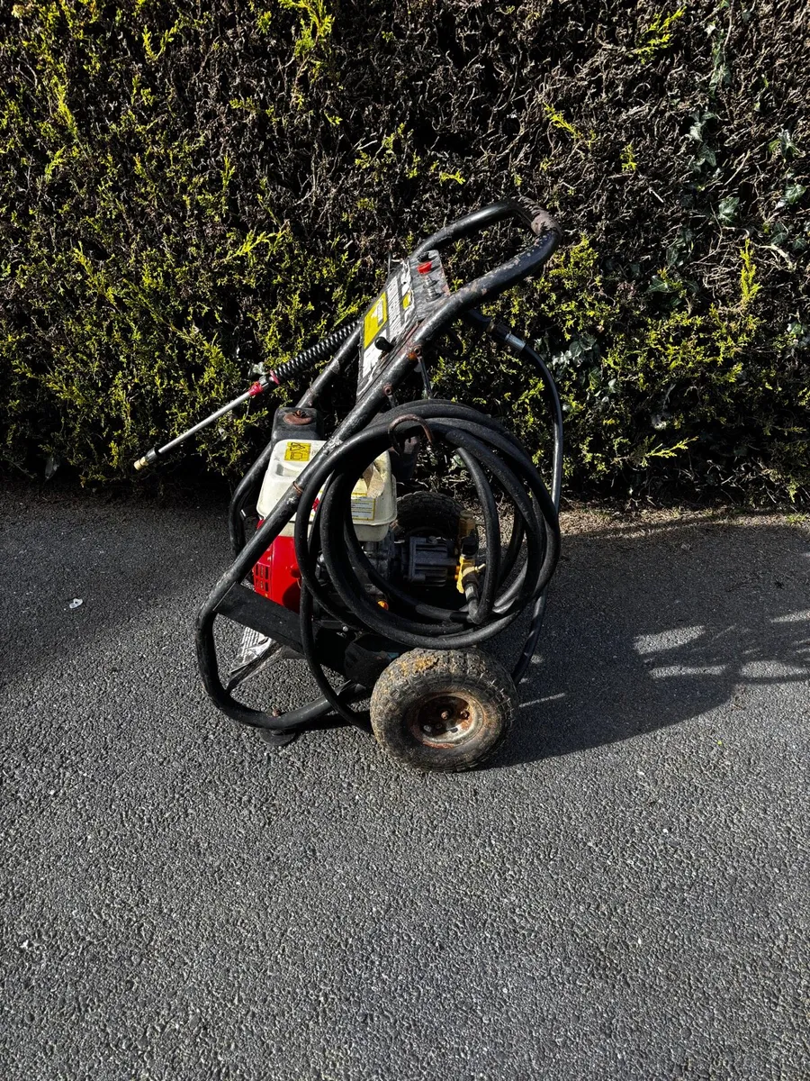 Pressure washer - Image 3