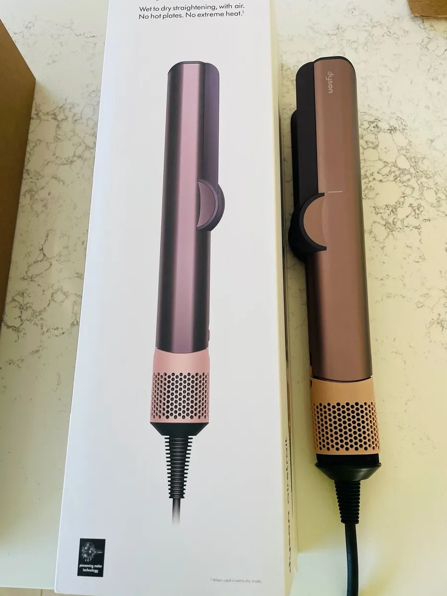 Dyson air strait  straighteners - Image 1