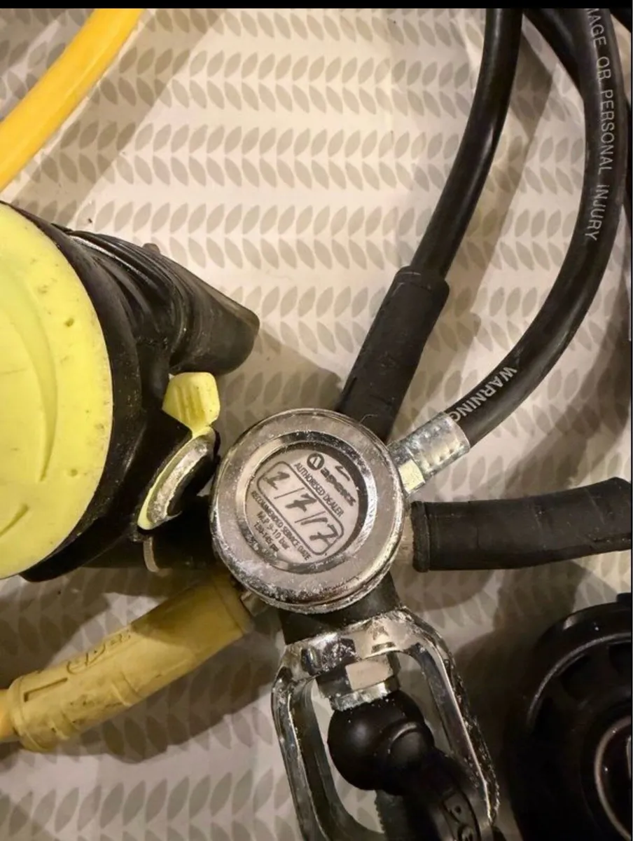 Apeks scuba regulator set - Image 3