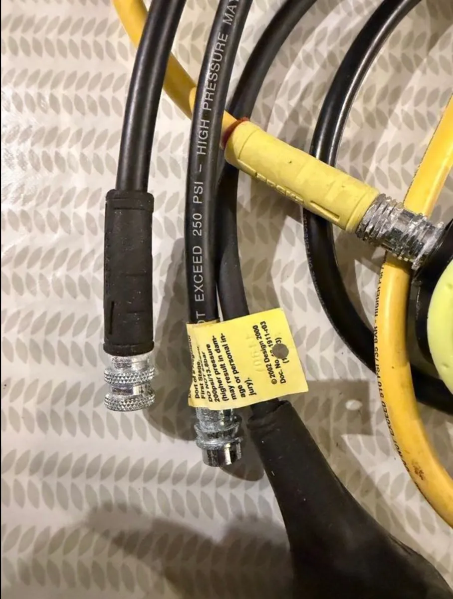 Apeks scuba regulator set - Image 4