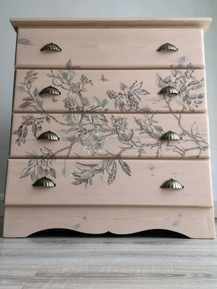 Vintage chest of drawers - Image 2