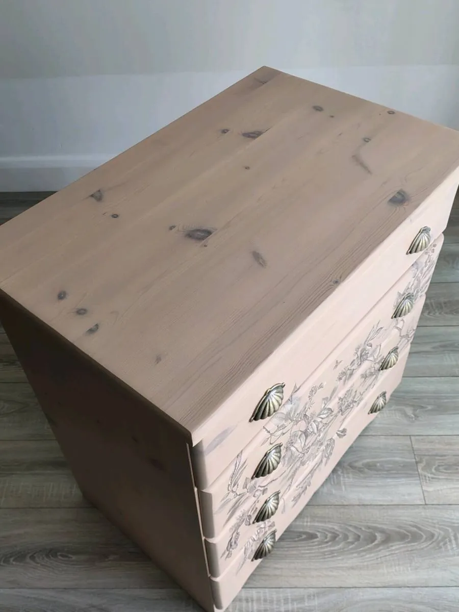 Vintage chest of drawers - Image 3