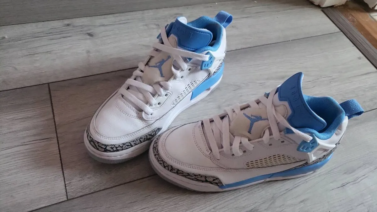 Jordan runners bought in jds - Image 1