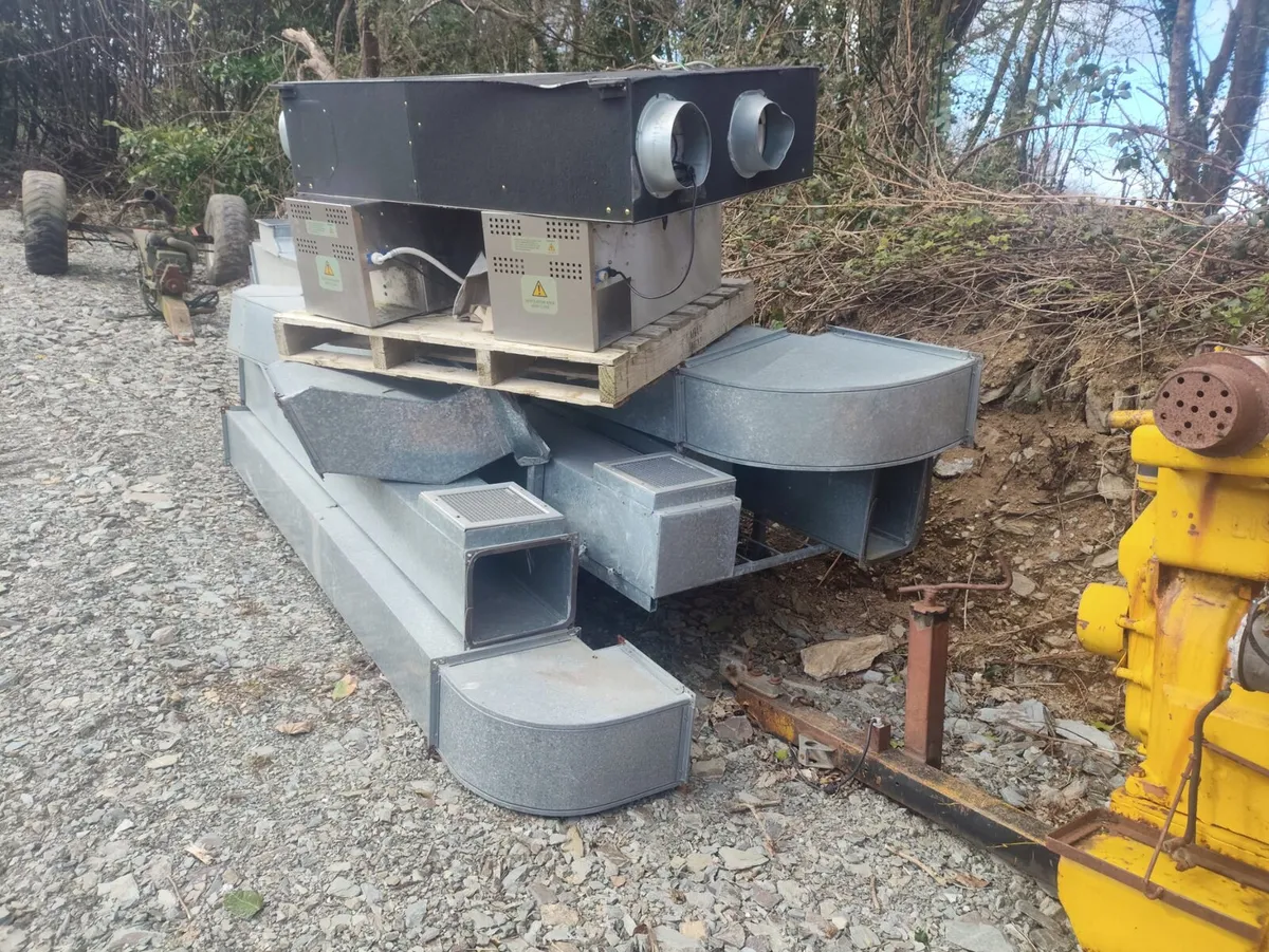 Various stainless steel appliances and tables - Image 1