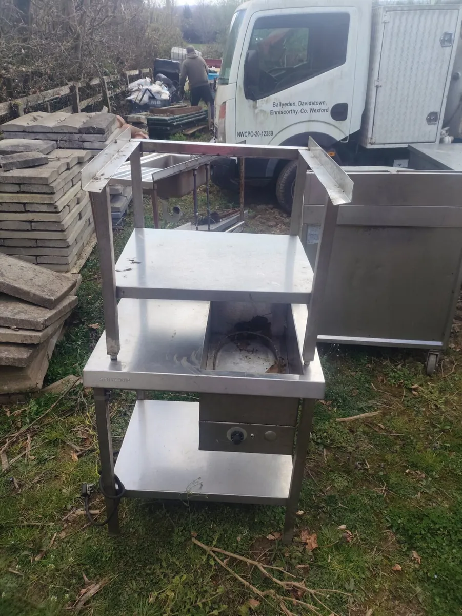 Various stainless steel appliances and tables - Image 4