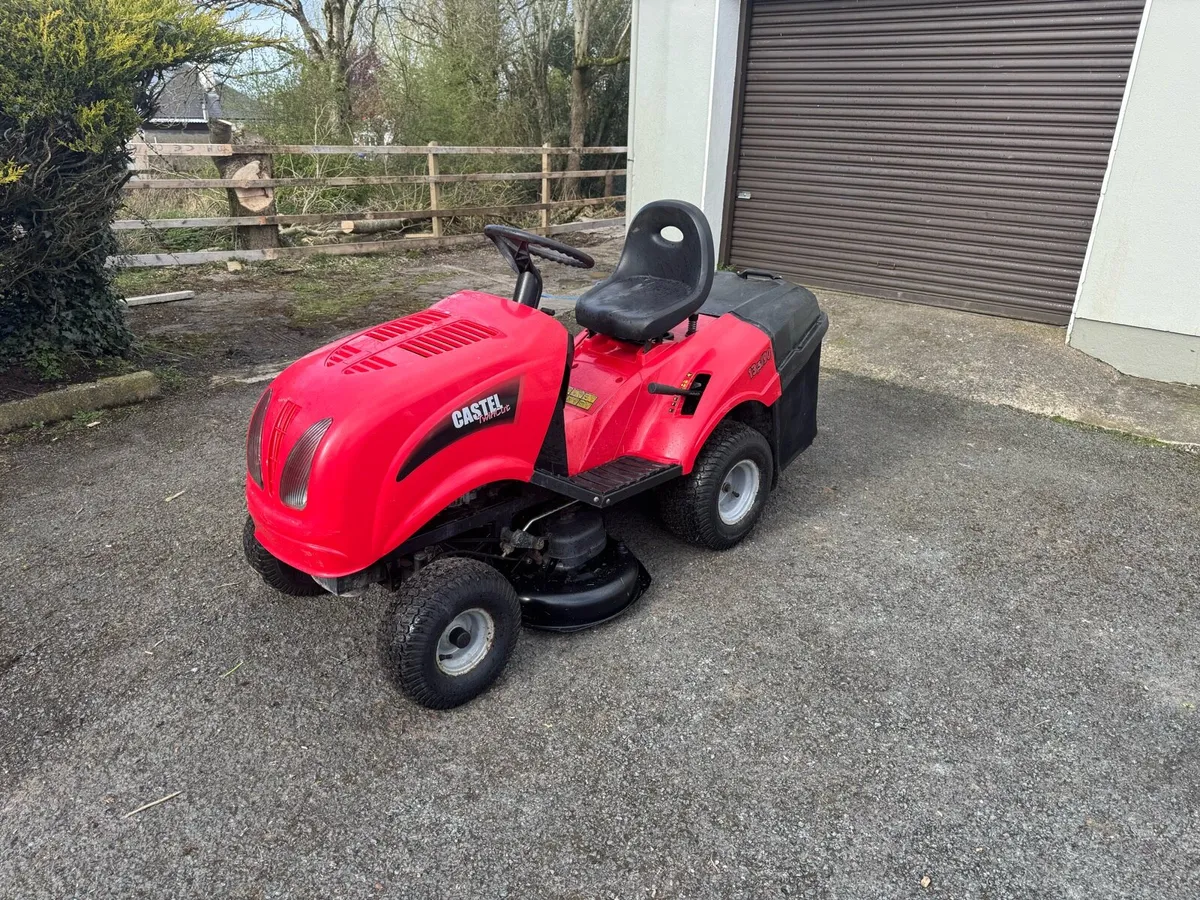 Ride on mower - Image 1