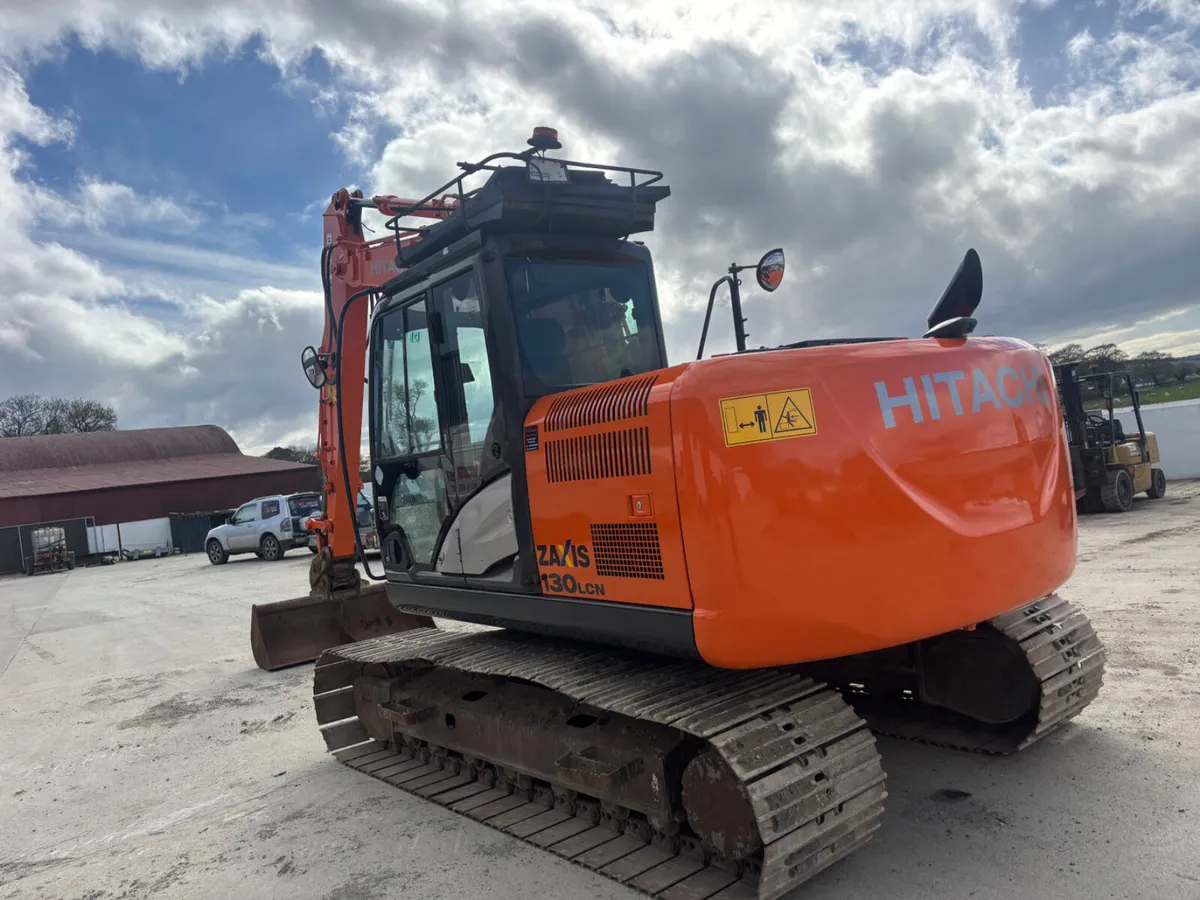 Hitachi 130-5 year 2015 - Image 3