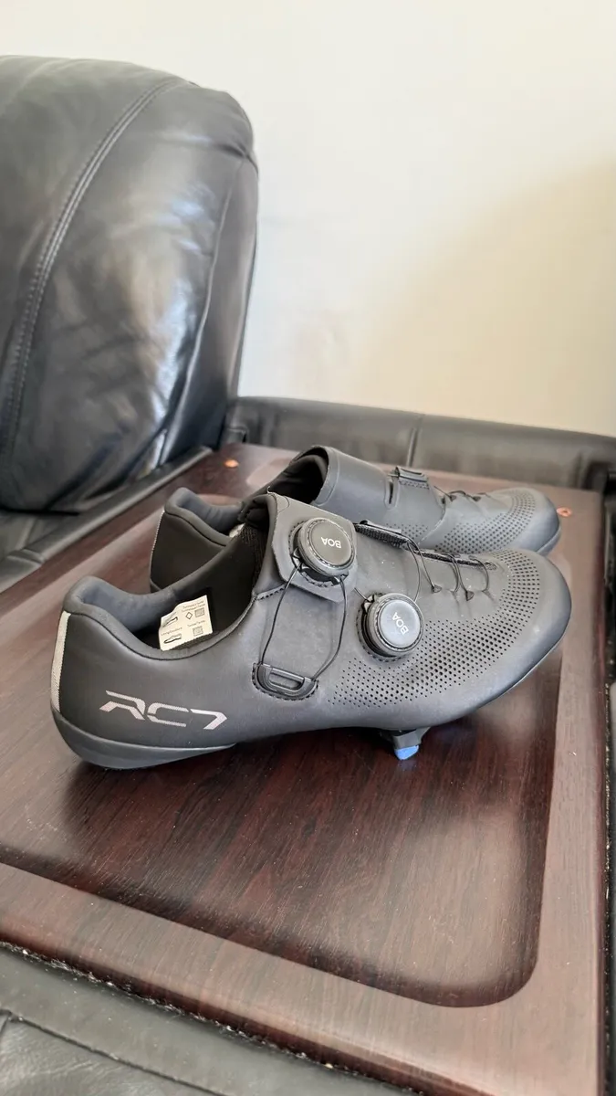 Shimano RC7 Cycling shoes - Image 2
