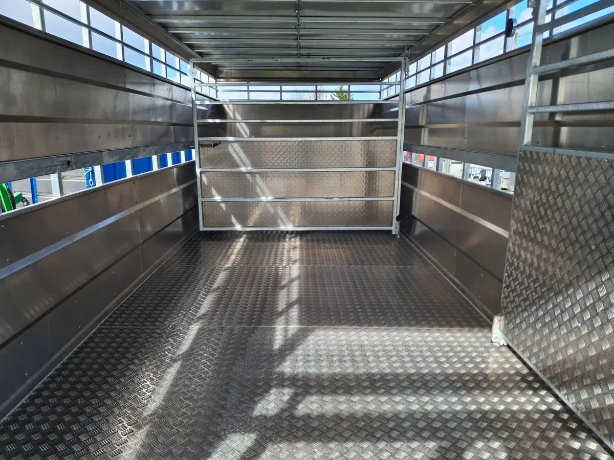 24ft Galvanised Livestock Trailer - Image 4