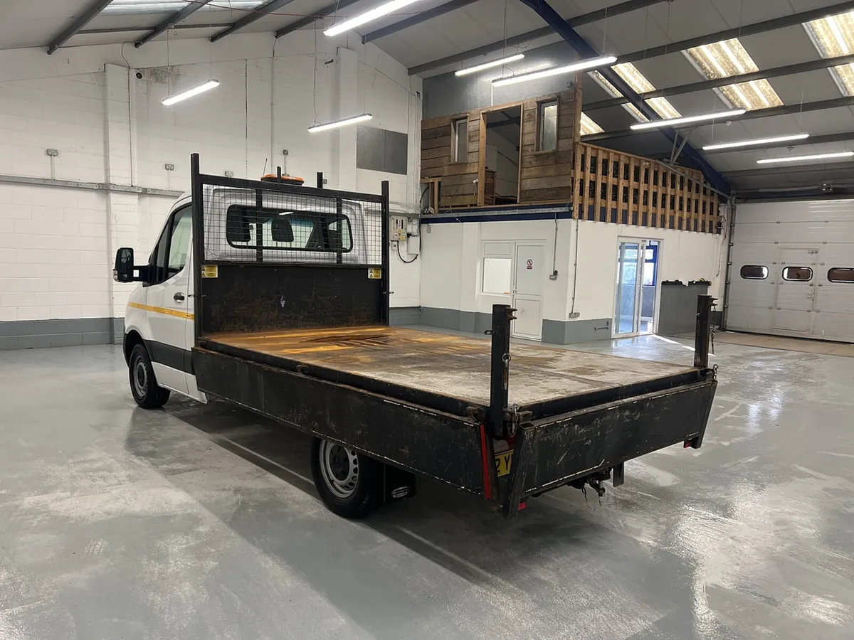 2022 Mercedes-Benz Sprinter Tipper Van - Image 4