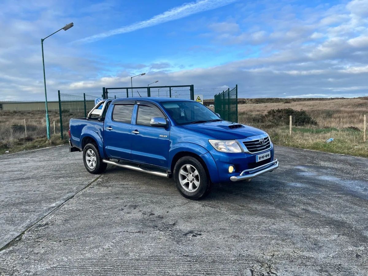 Toyota Hilux - Image 1