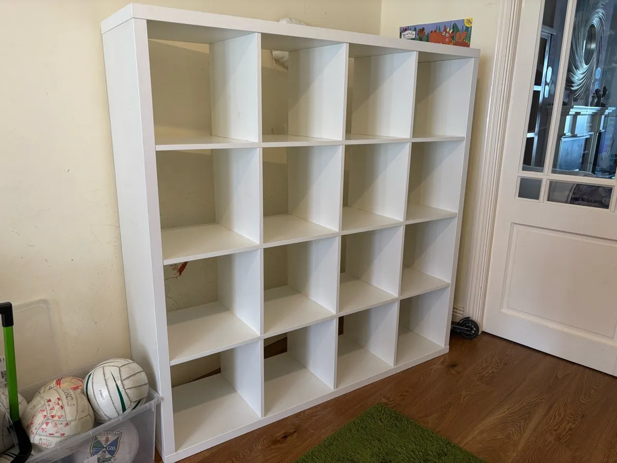 Shelving Unit