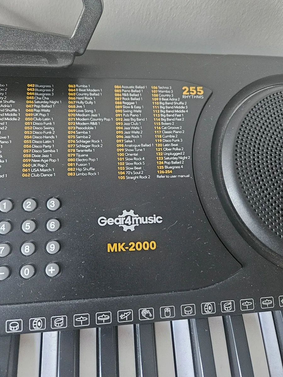 Portable keyboard by Gear4music MK-2000 - Image 4