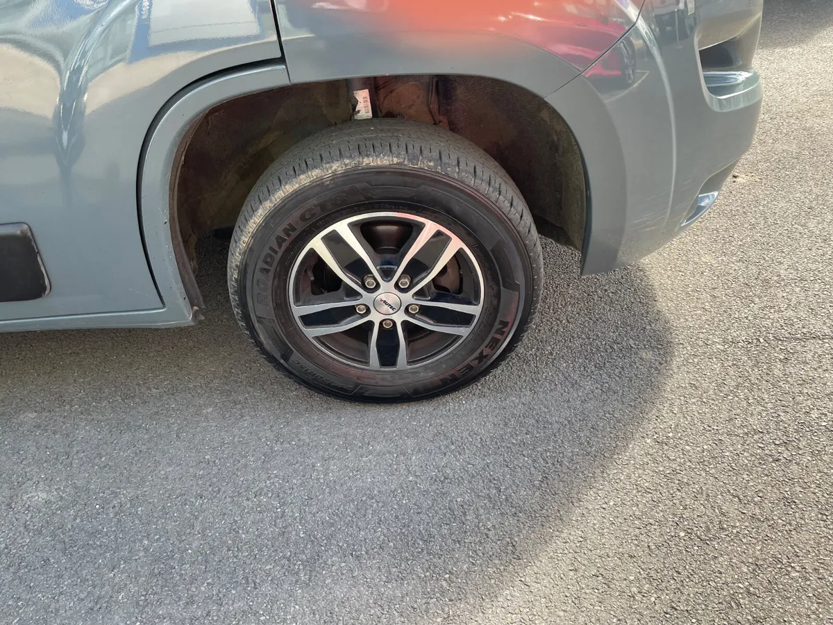 2.2 Ducati diesel - Image 4