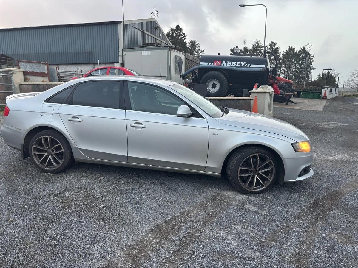 2008 Audi a4 - Image 2