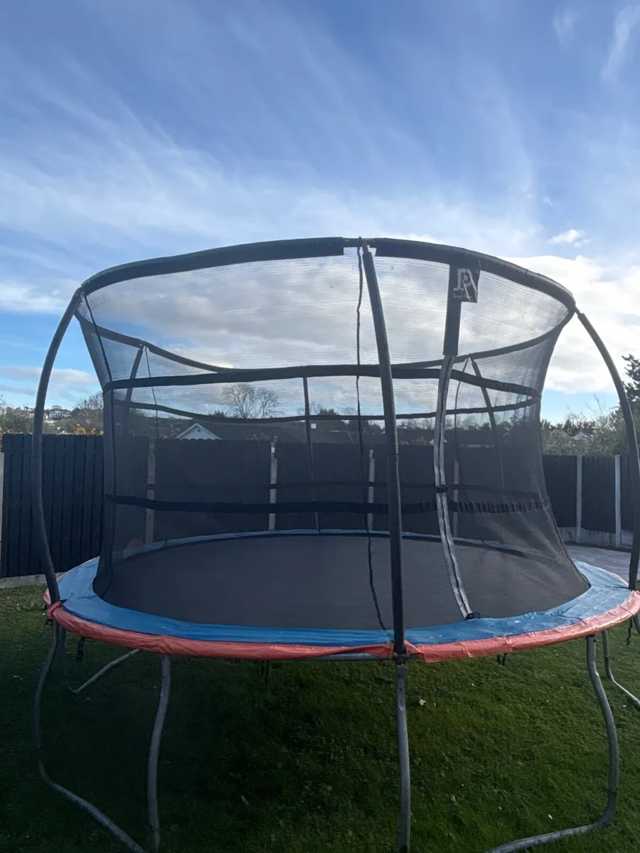 Trampoline - Image 2