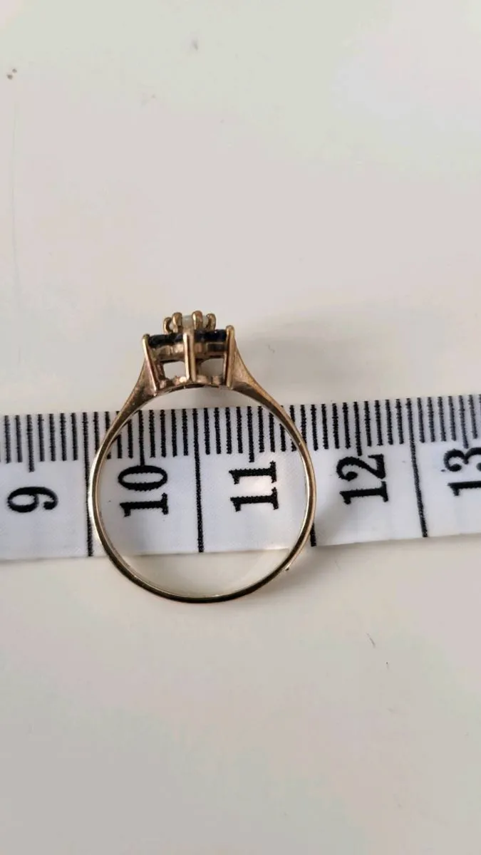 9ct Gold,  Opal & Sapphire ring - Image 3
