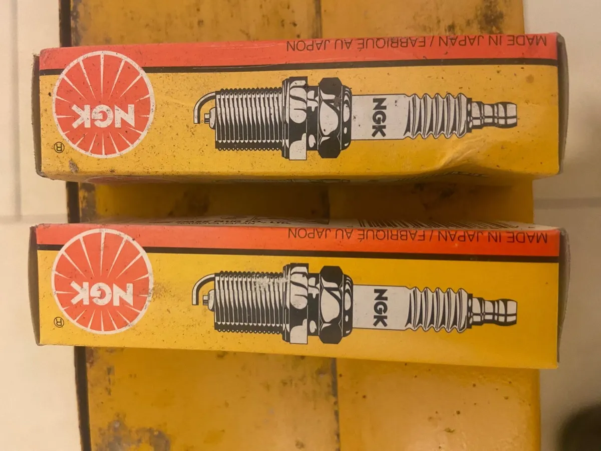 NGK Spark Plug Unit with over60 spark plugs - Image 3