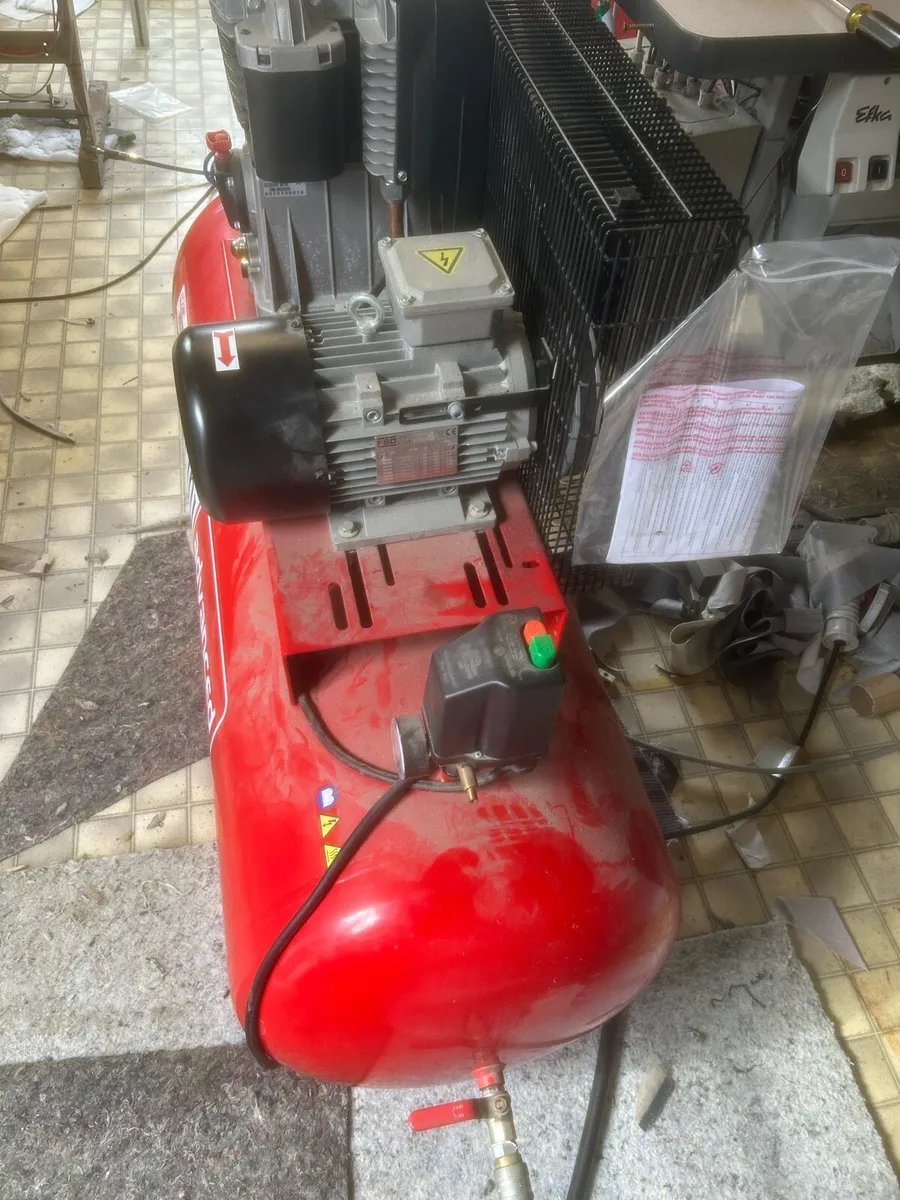 Compressor - Image 1