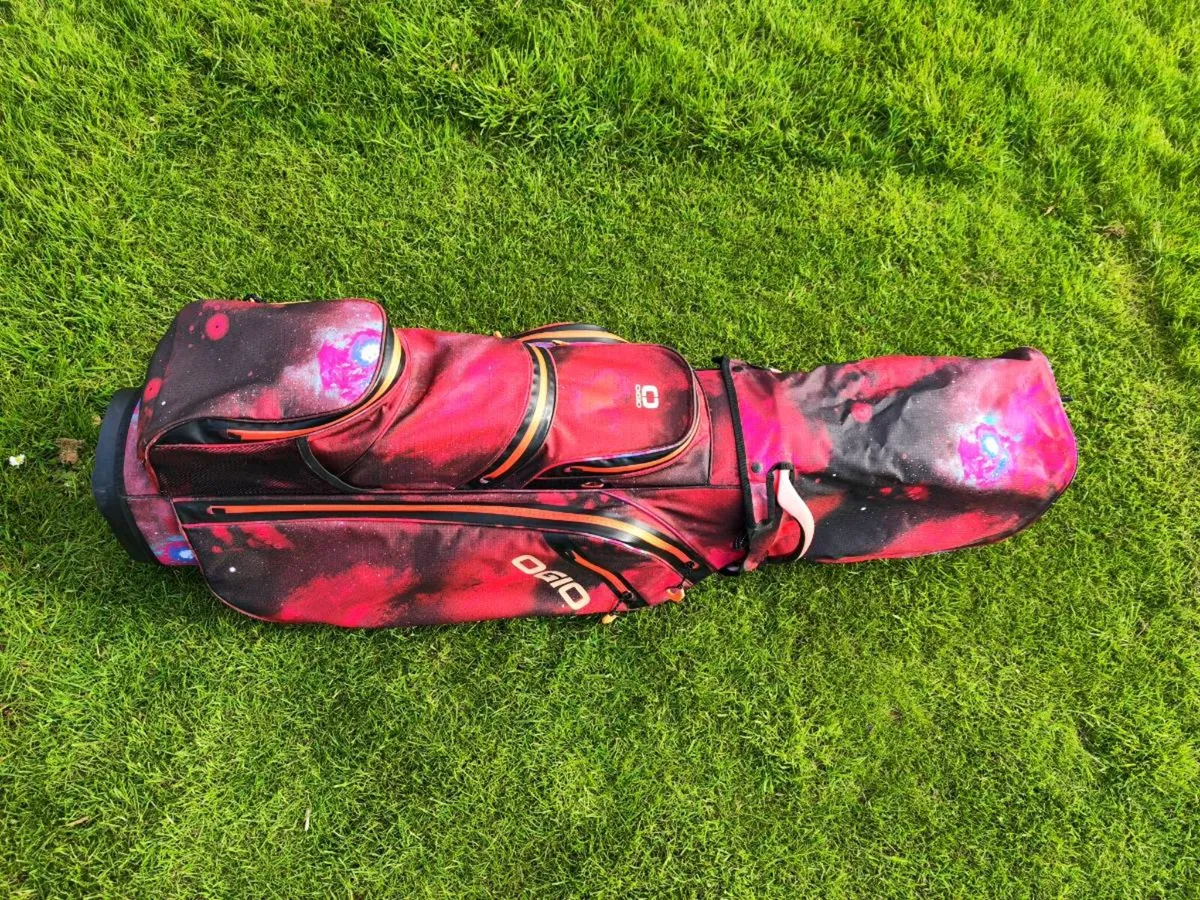 OGIO golf bag - Image 1