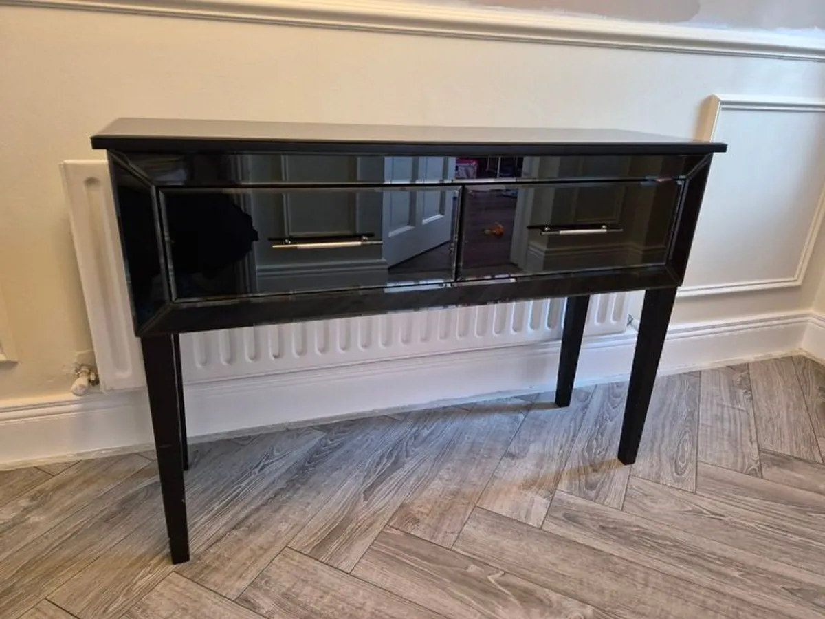 Glass Hall table - Image 1