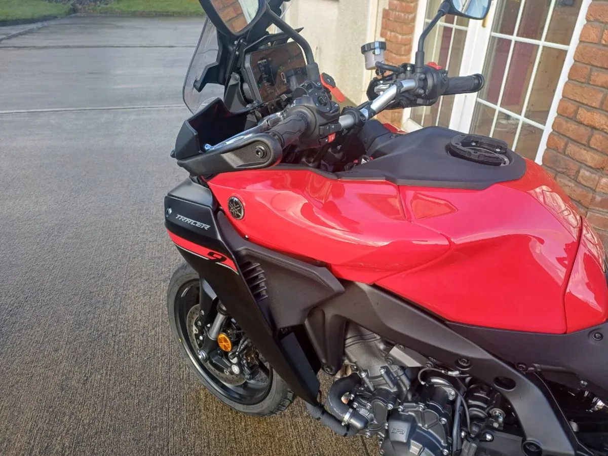 Tracer 9 2026 model - Image 4