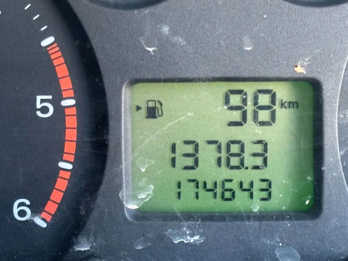 Ford Transit 2012 - Image 2