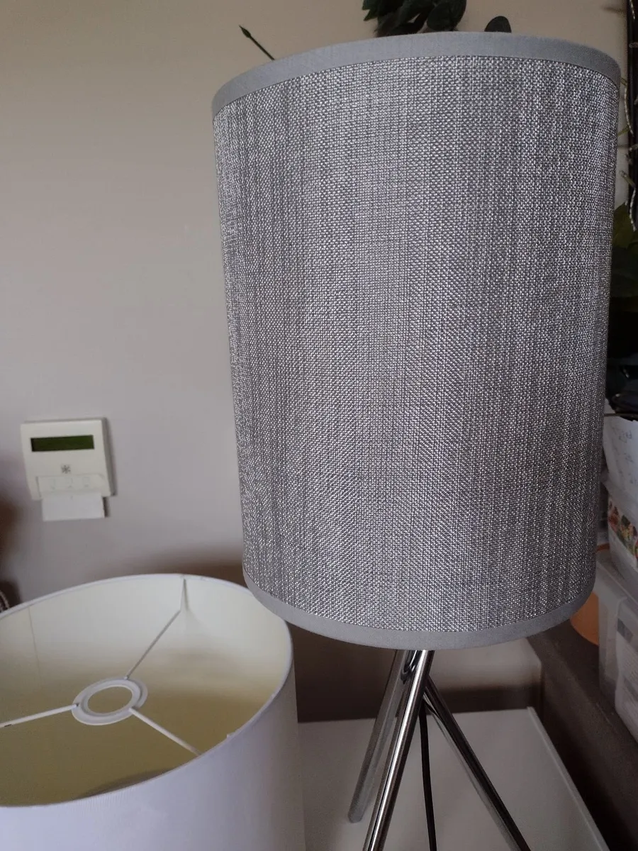 New chrome tripod table lamp/bedside lamp - Image 2