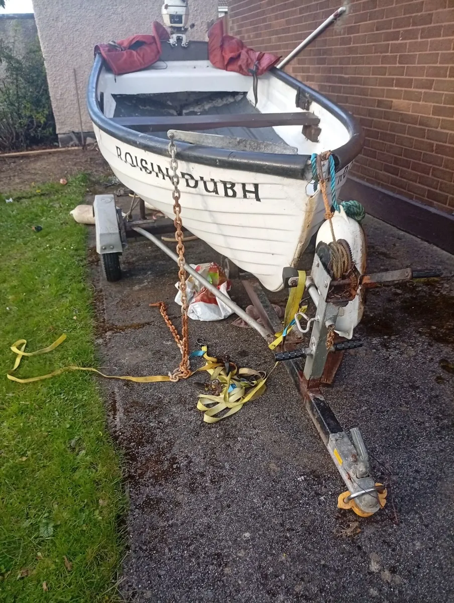 Boat and engin - Image 2