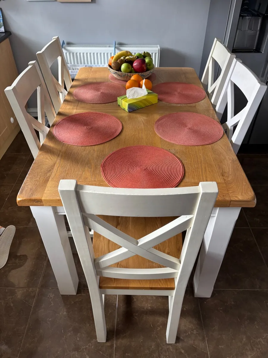 EZ Leaving dining table and chairs - Image 1