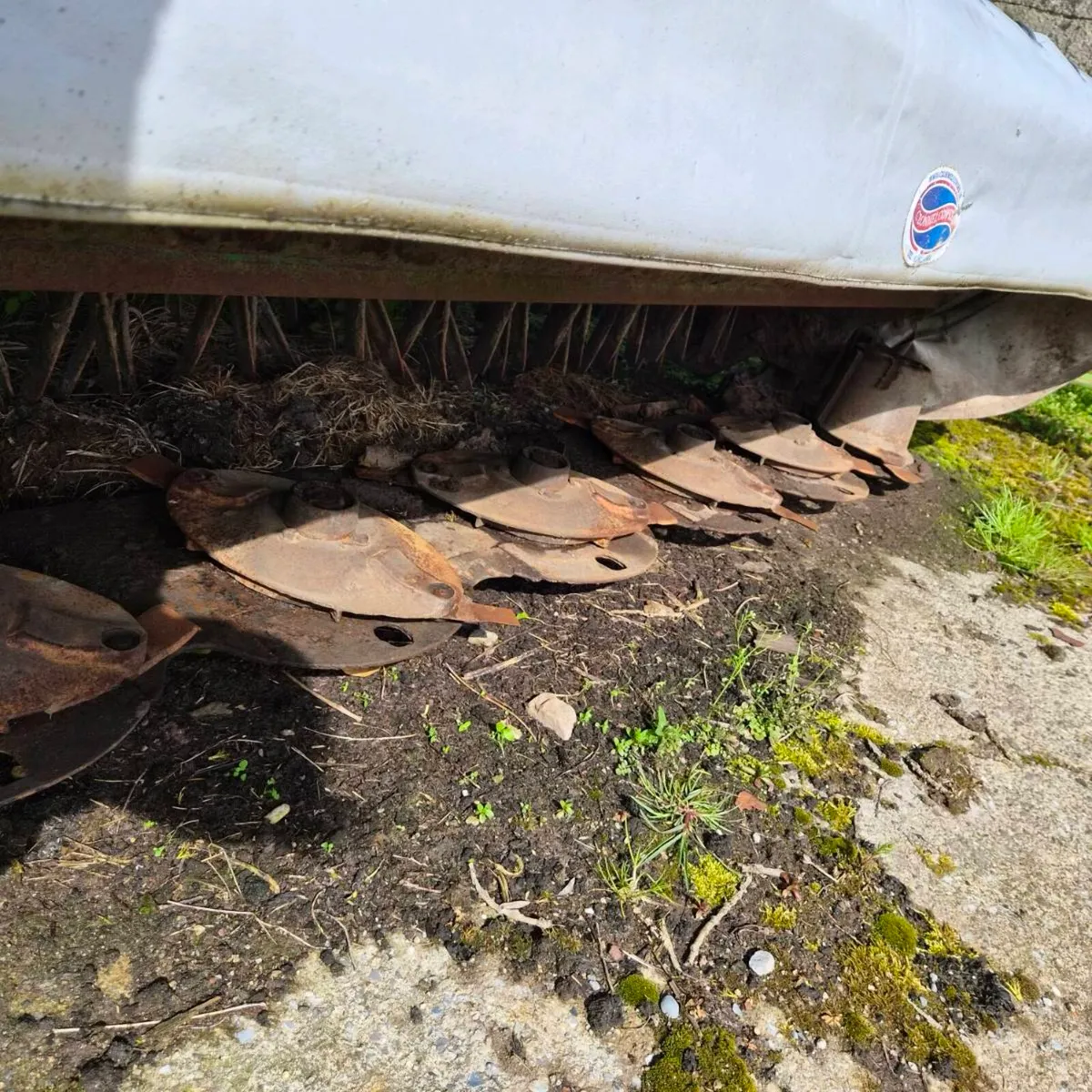 Krone mower with conditioner - Image 4