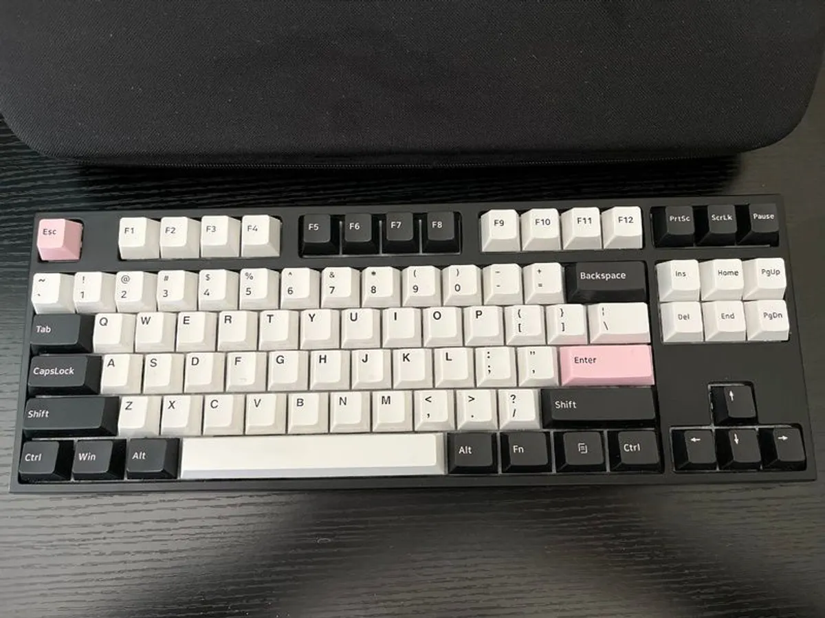 Tempest Kirin v2 mechanical keyboard - Image 1