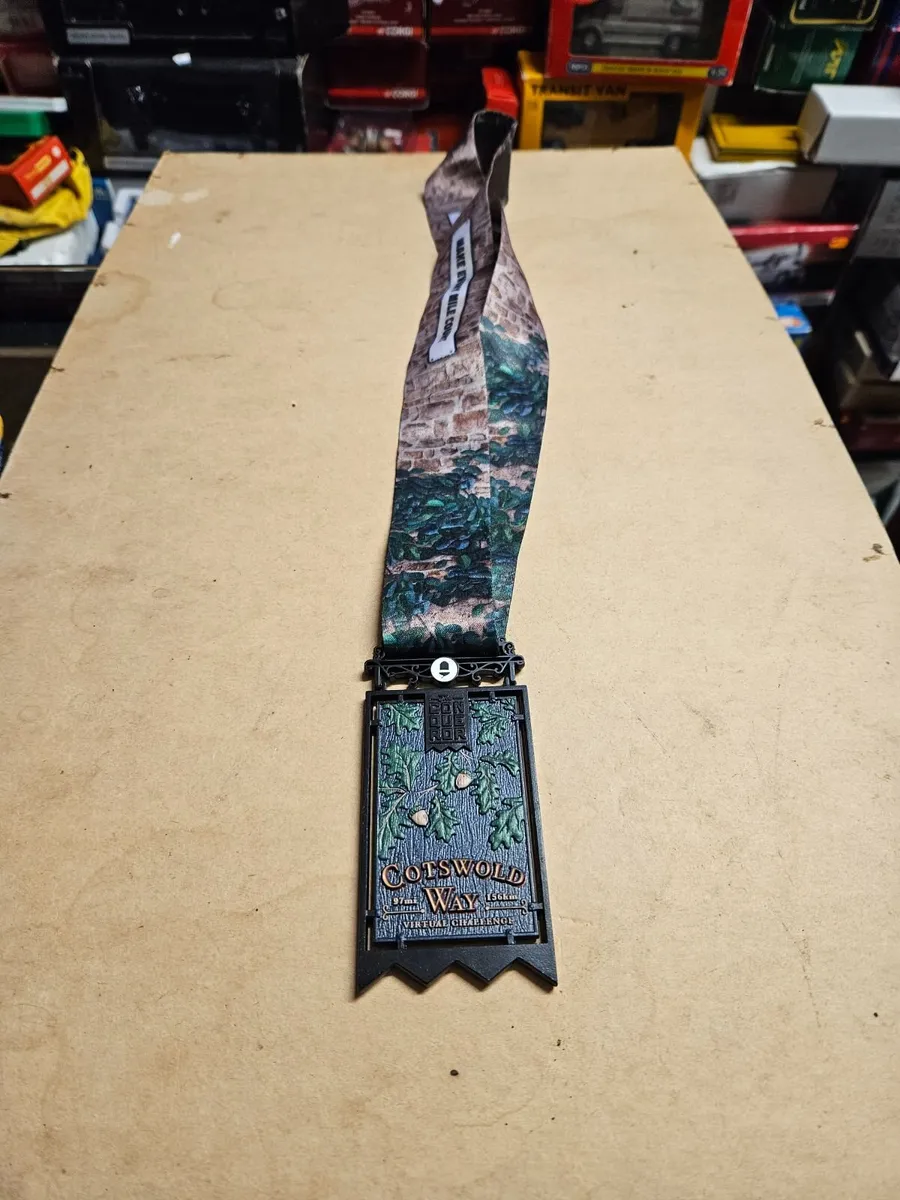 Cotswold Way Virtual Challenge Medal - Image 3