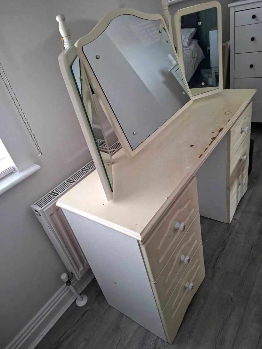 Free to take away - Image 1