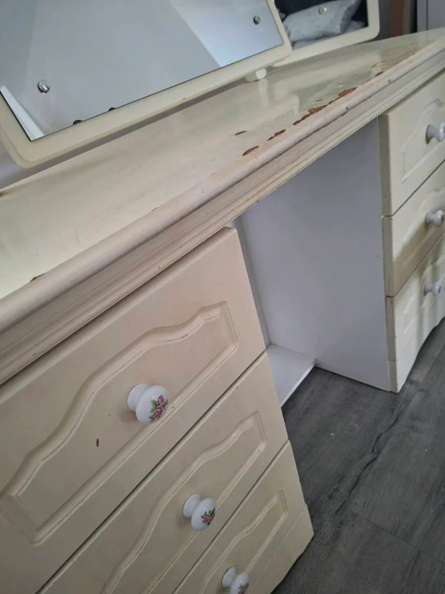 Free to take away - Image 2