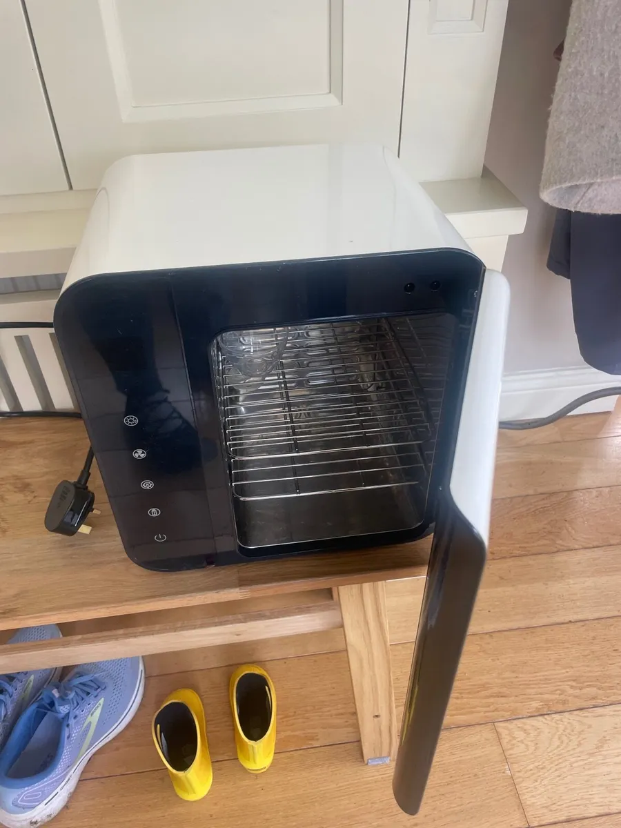 Tommee Tippee Ultra UV 3-in-1 Electric Steriliser - Image 2