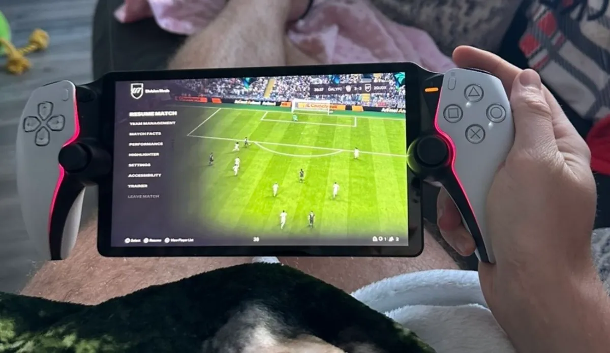 PS5 portal (used 4 times )