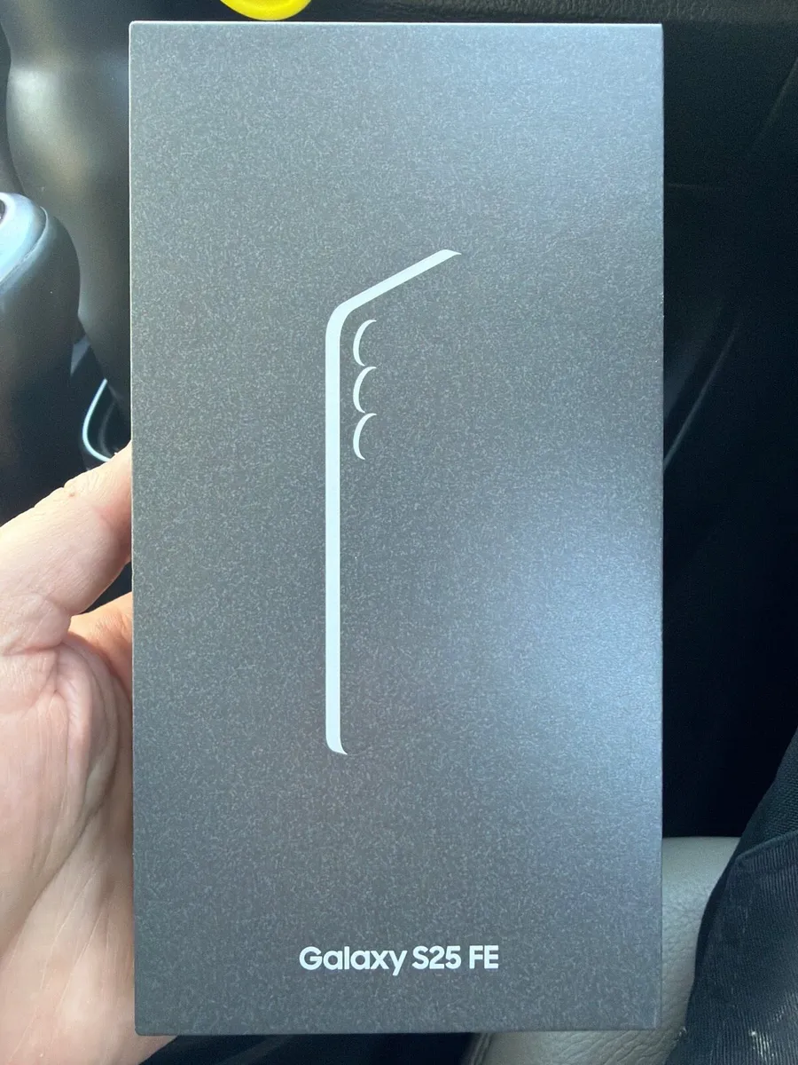 Samsung Galaxy S25 FE NEW - Image 3